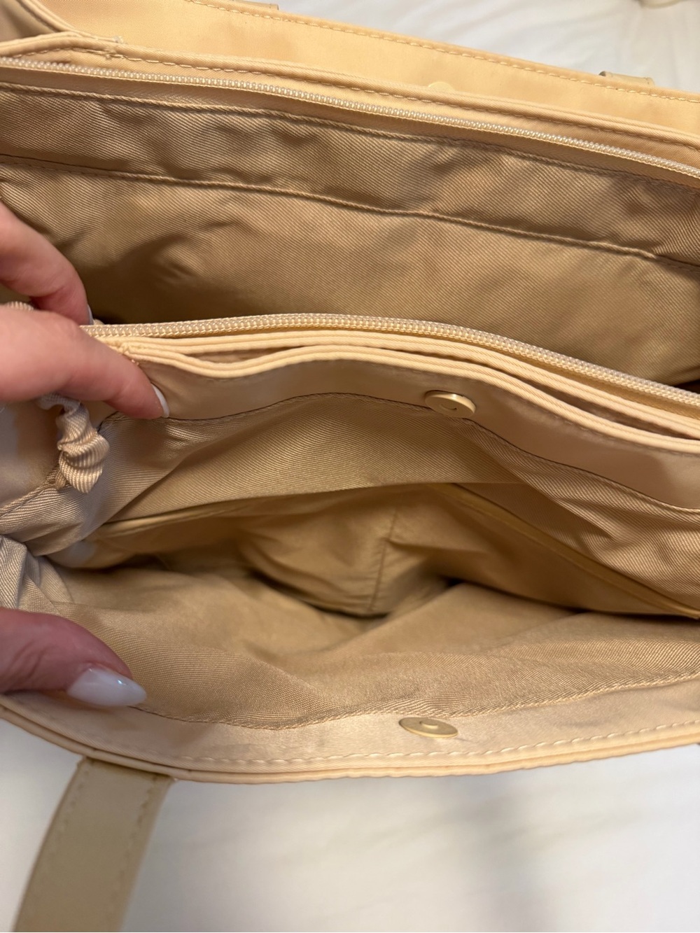 BEIS Commuter Tote - Picture 9 of 11